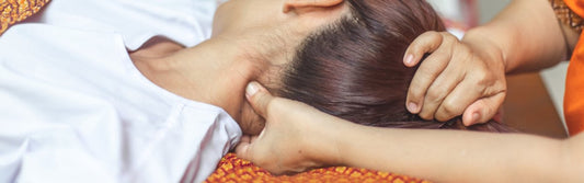 Stress et douleurs cervicales : Comment le massage shiatsu du cou peut-il réduire votre niveau de stress ? - CinqReve